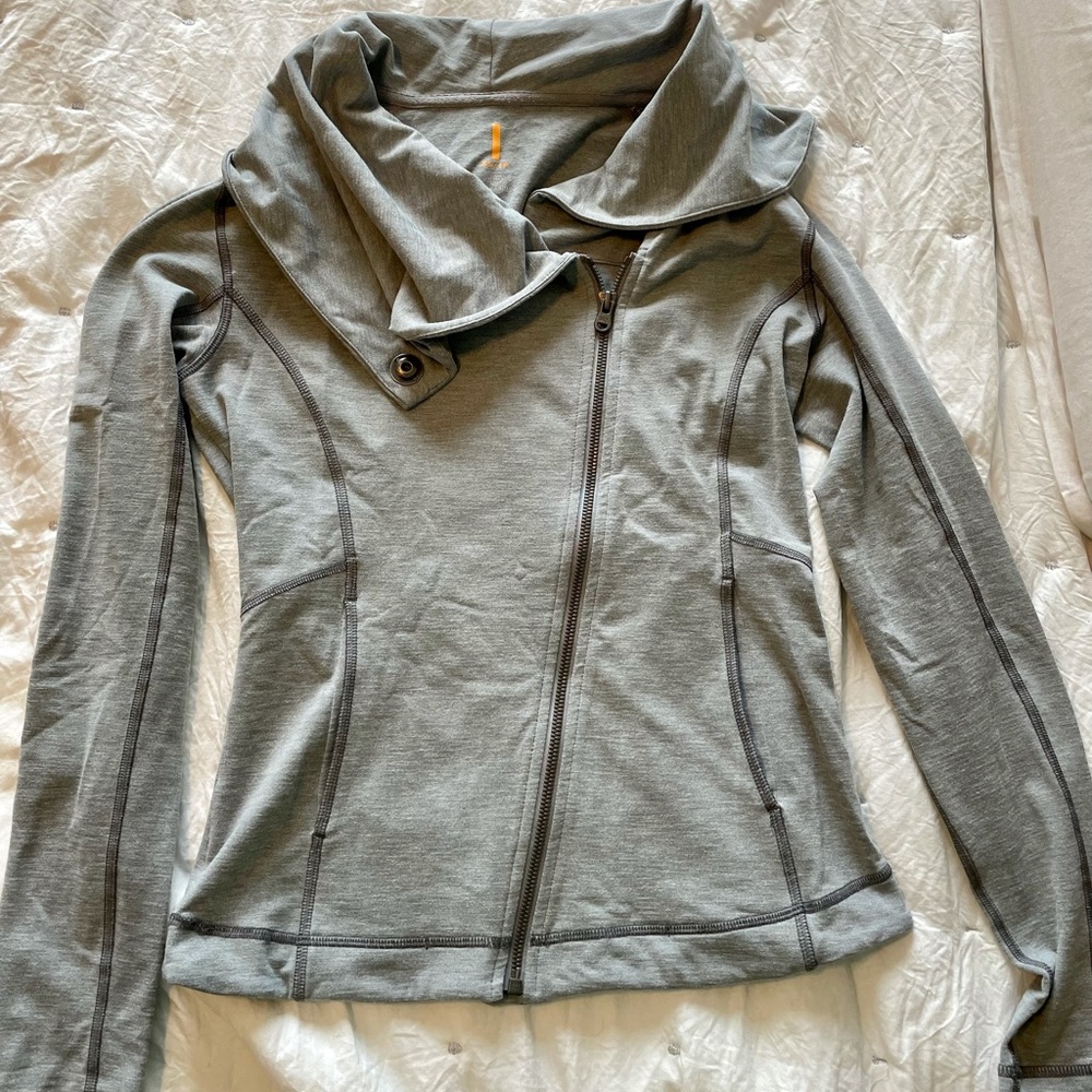 Lucy Athletic Zip-up, size XS